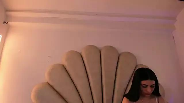 Natasha__Blue from StripChat is Freechat