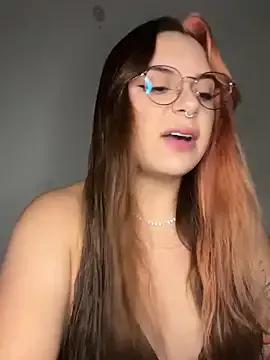 NatyOlson from StripChat is Freechat