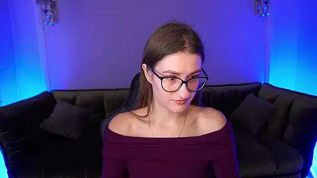 NaughtyNurseVibe from StripChat is Freechat