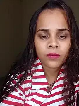 Naughtysilk from StripChat is Freechat