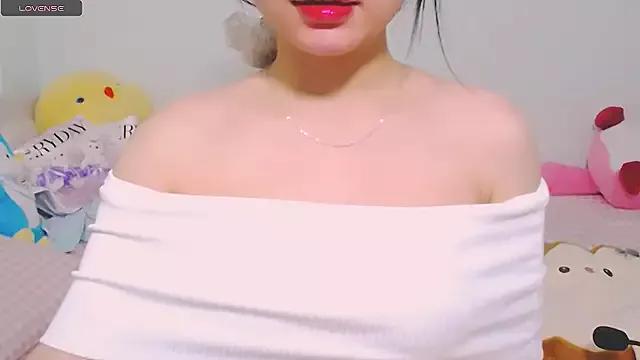 NGOCHA_emyeu from StripChat is Freechat