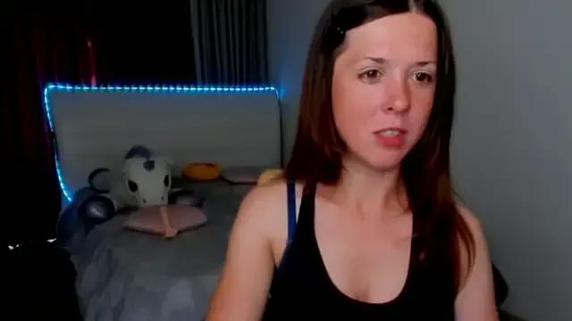 nika_reinnn from StripChat is Freechat