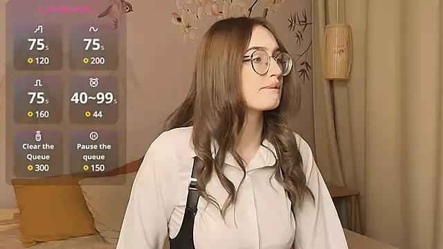 NikkiBlyz from StripChat is Freechat