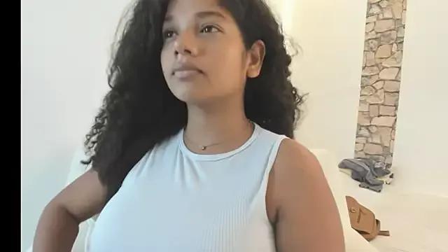 NinaCollinss1 from StripChat is Freechat
