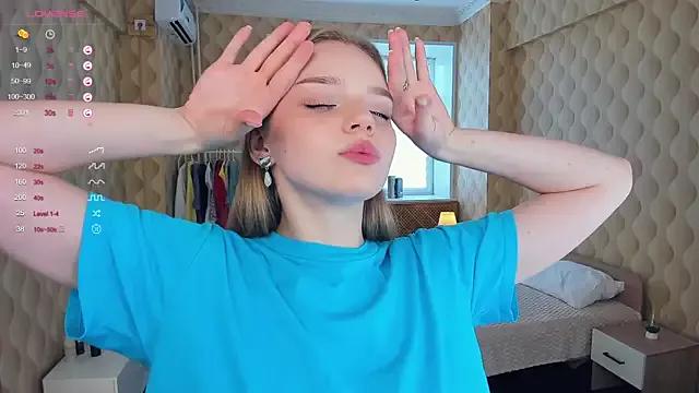 OdellaCaris from StripChat is Freechat