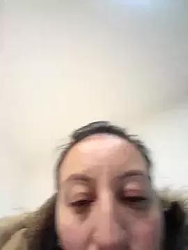 Oriana111 from StripChat is Freechat