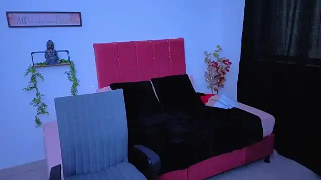 PaolaMedusa from StripChat is Freechat