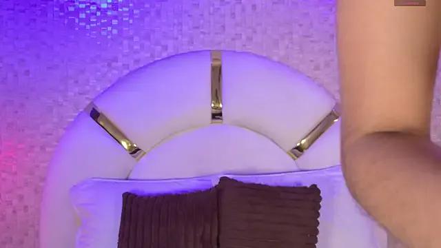 paulina_cano from StripChat is Freechat