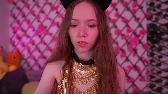 Petite_Polly from StripChat is Freechat
