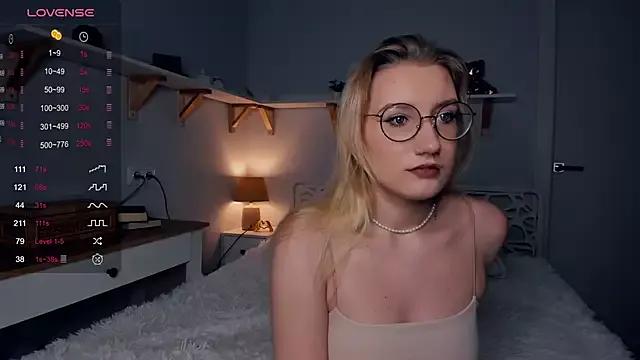 PhyllisBingham from StripChat is Freechat