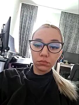 PixieCrush from StripChat is Freechat