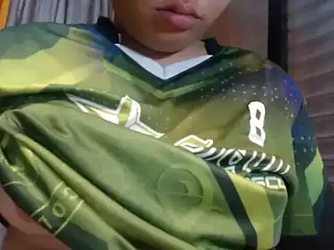 prettykrysgirl from StripChat is Freechat