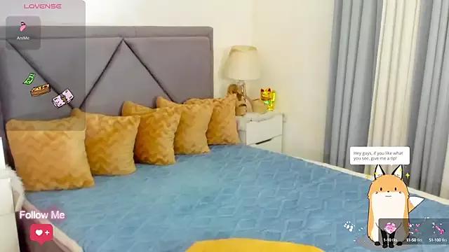 Queen_Cattleya69 from StripChat is Freechat