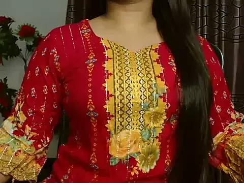 RaishaSEXY from StripChat is Freechat