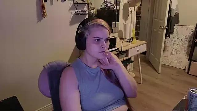 Randomness440 from StripChat is Freechat