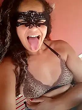 RaphinhaSanches from StripChat is Freechat