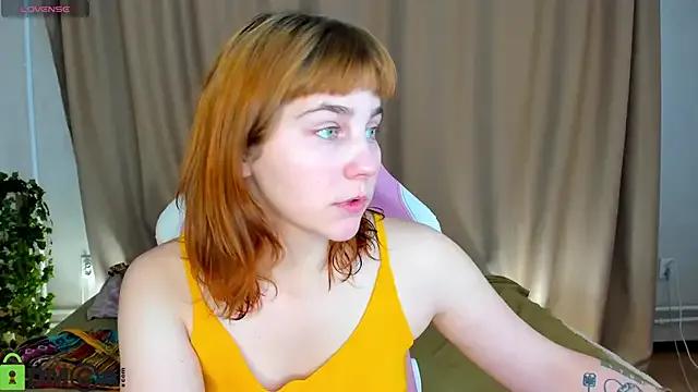 Rene_Shine from StripChat is Freechat