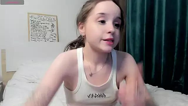 RenetTolken from StripChat is Freechat