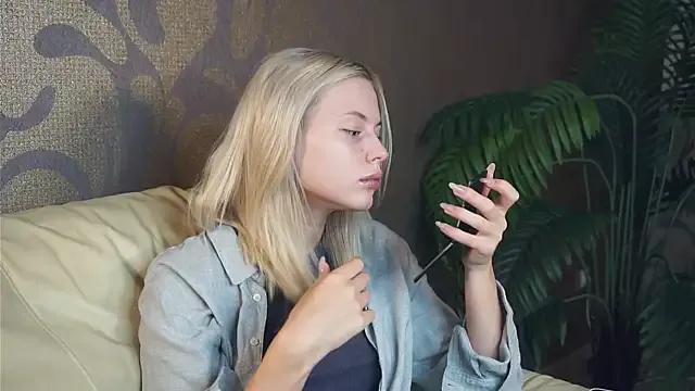 RheaFret from StripChat is Freechat