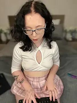 RinaShy from StripChat is Freechat