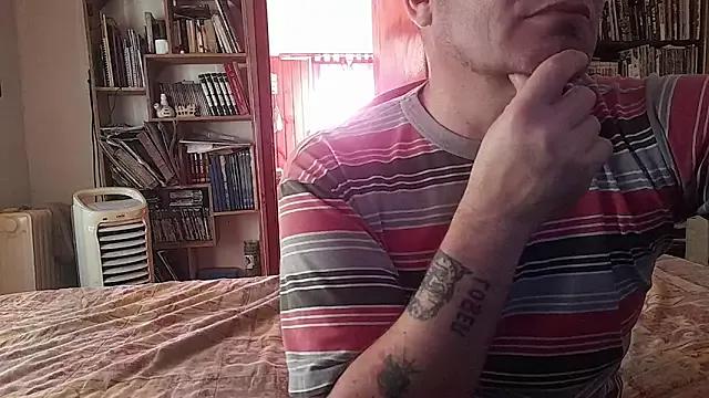 Romeaymilo from StripChat is Freechat