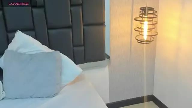 ROUSEMILLER_VC from StripChat is Freechat