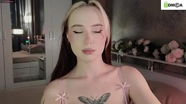 RubyMiracles from StripChat is Freechat