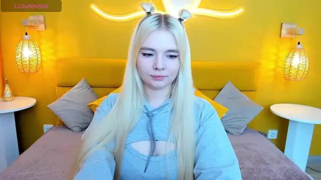RuthBryant from StripChat is Freechat