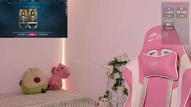 SamanthaLux from StripChat is Freechat