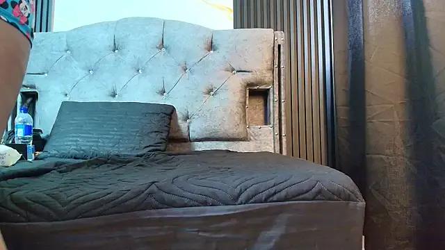 Sammy_fiire from StripChat is Freechat