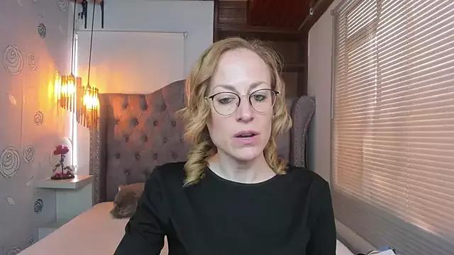 SammySanders from StripChat is Freechat