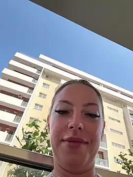 Sandra_Jo from StripChat is Freechat