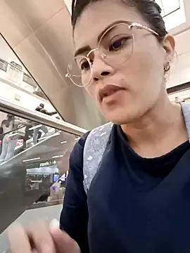 sarabrigith from StripChat is Freechat