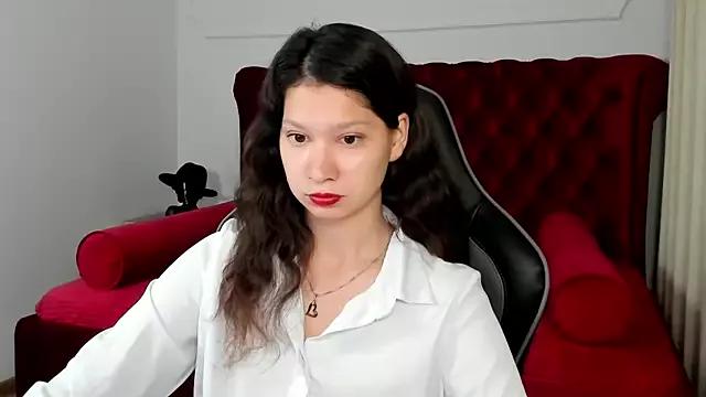 SaraDenar from StripChat is Freechat