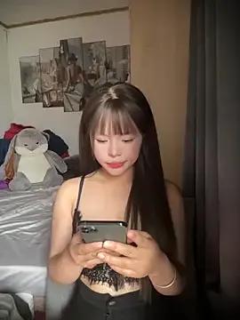 SarahBeii from StripChat is Freechat