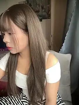 SarahBeii from StripChat is Freechat
