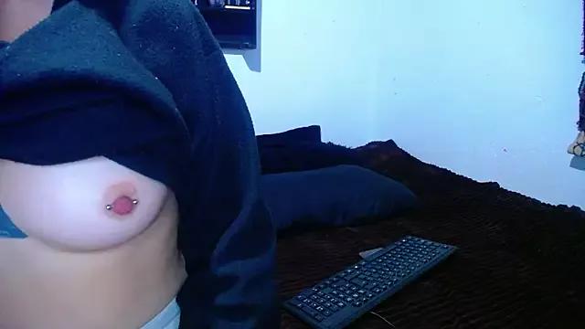 sarayy_collins1 from StripChat is Freechat