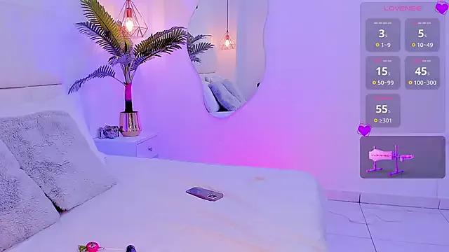 Sarita__Gomez from StripChat is Freechat