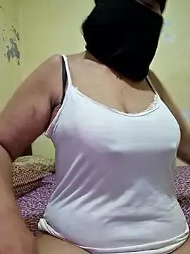 Sarricoole from StripChat is Freechat