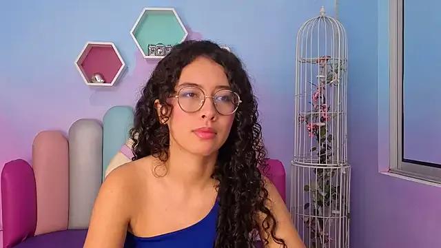 Sasha-Monroe from StripChat is Freechat