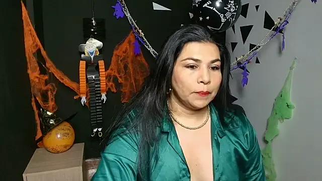SashaCox_ from StripChat is Freechat