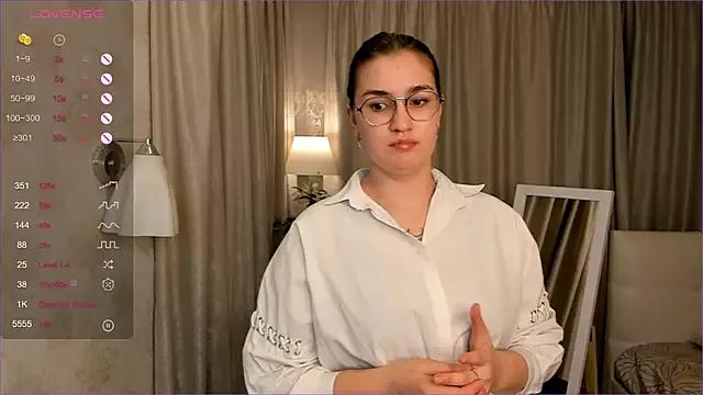 SatinAngel from StripChat is Freechat