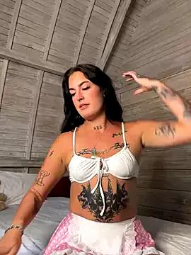 savana_heart from StripChat is Freechat