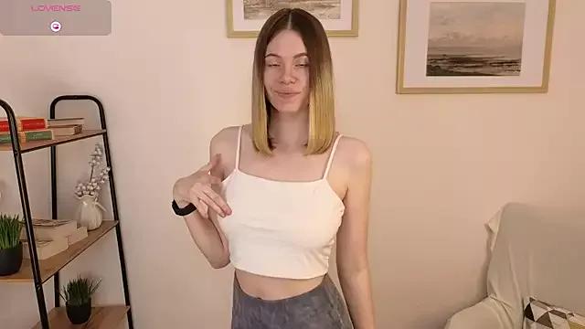 Scarlet_Wein from StripChat is Freechat
