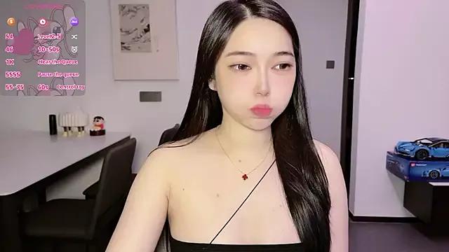 Scarlett-bb from StripChat is Freechat