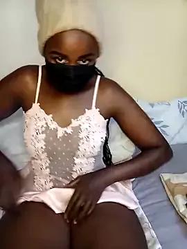 sexxylucia from StripChat is Freechat