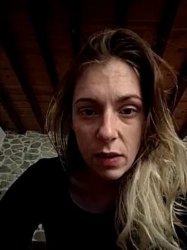 SexyAlya from StripChat is Freechat