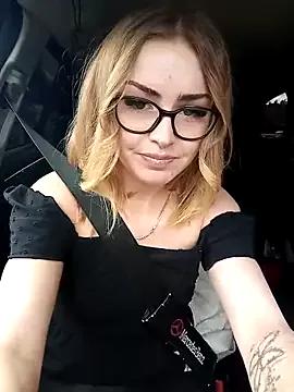 sexyhoneycake from StripChat is Freechat