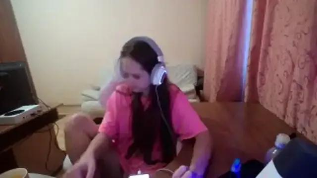 SharybbFace from StripChat is Freechat