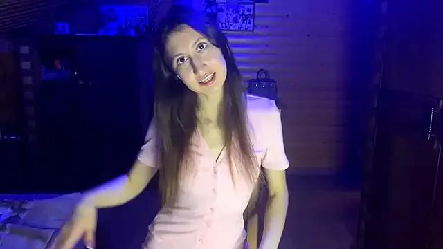 Shyselly from StripChat is Freechat